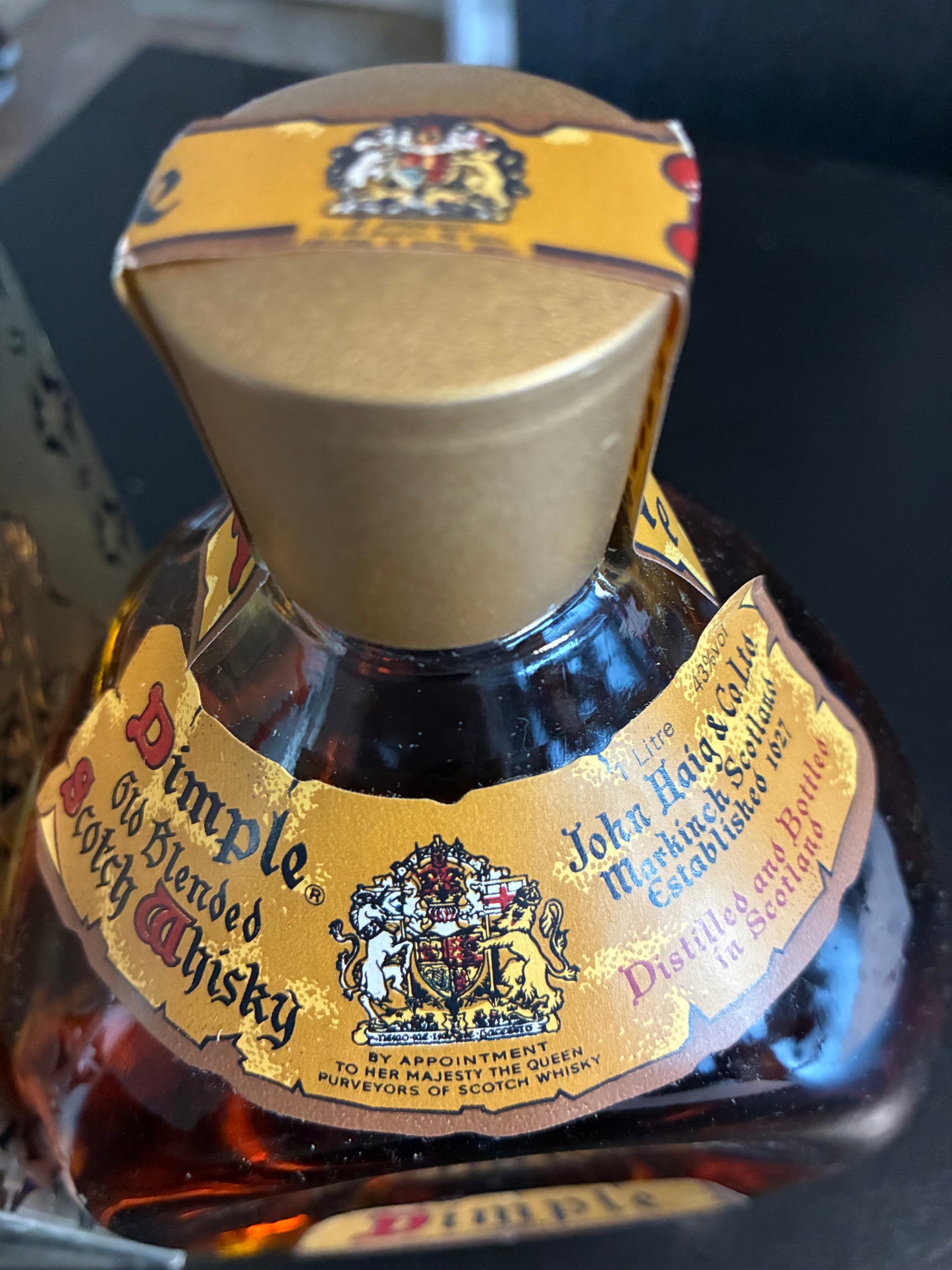 Dimple - Haig scotch whisky - full bottle