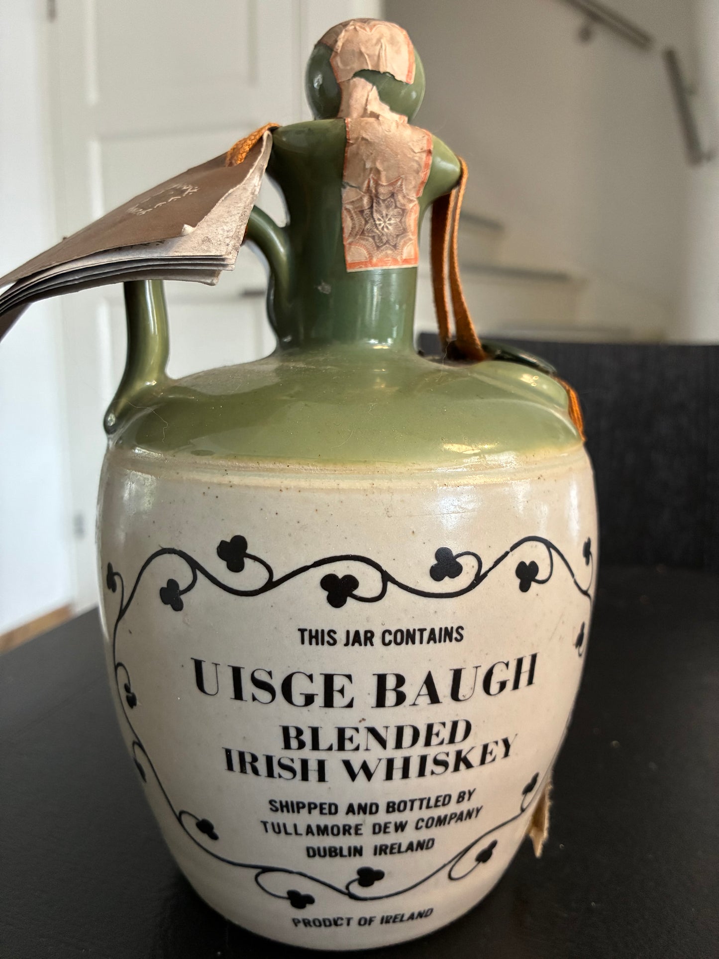 Tullamore Dew 12y old ceramic - full bottle