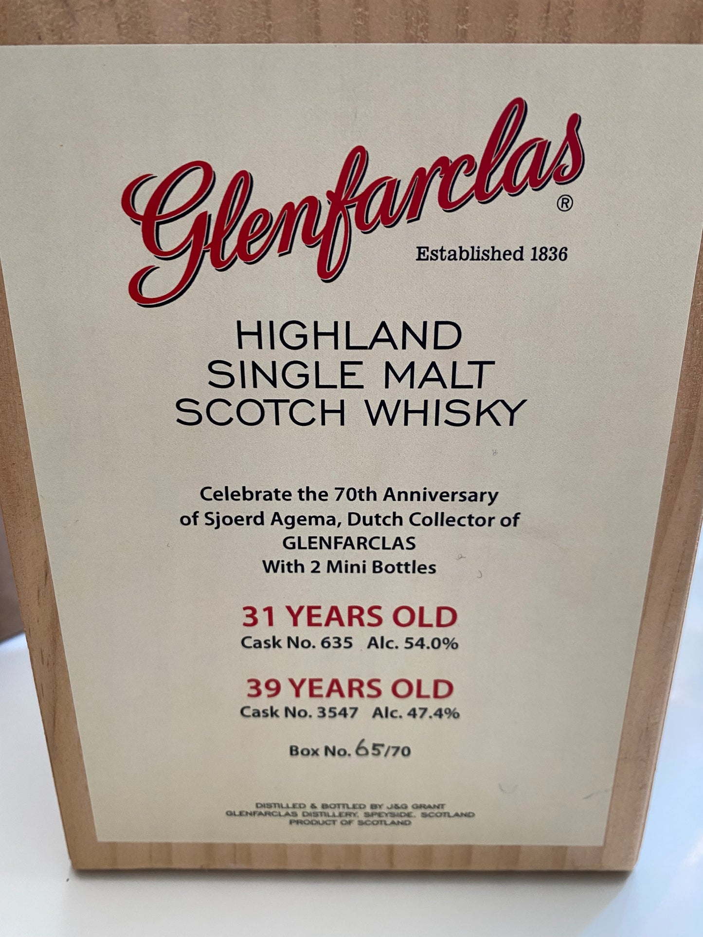 Glenfarclas miniatures 31y and 39y old, box 65/70
