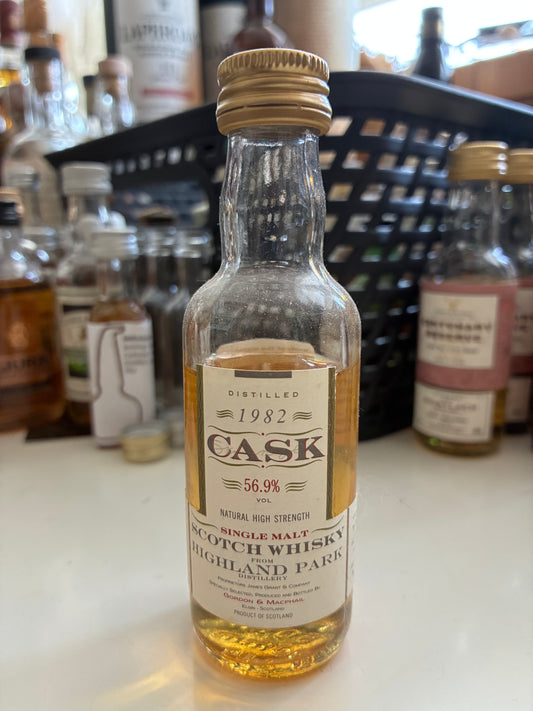 Highland Park 1982 GM Cask - miniature