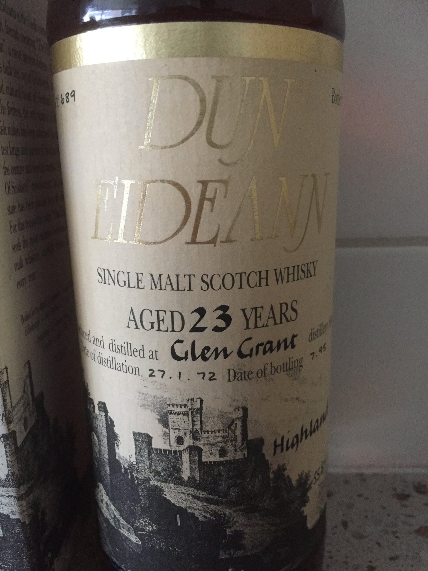 Glen Grant 1972 - 23y Dun Eideann single cask 689 - 6cl
