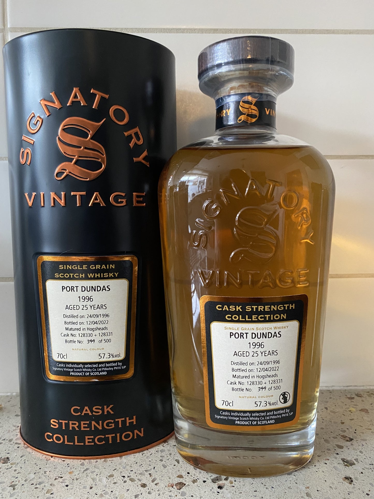Port Dundas 1996 - 25y single cask SV 128330/31 - 6cl