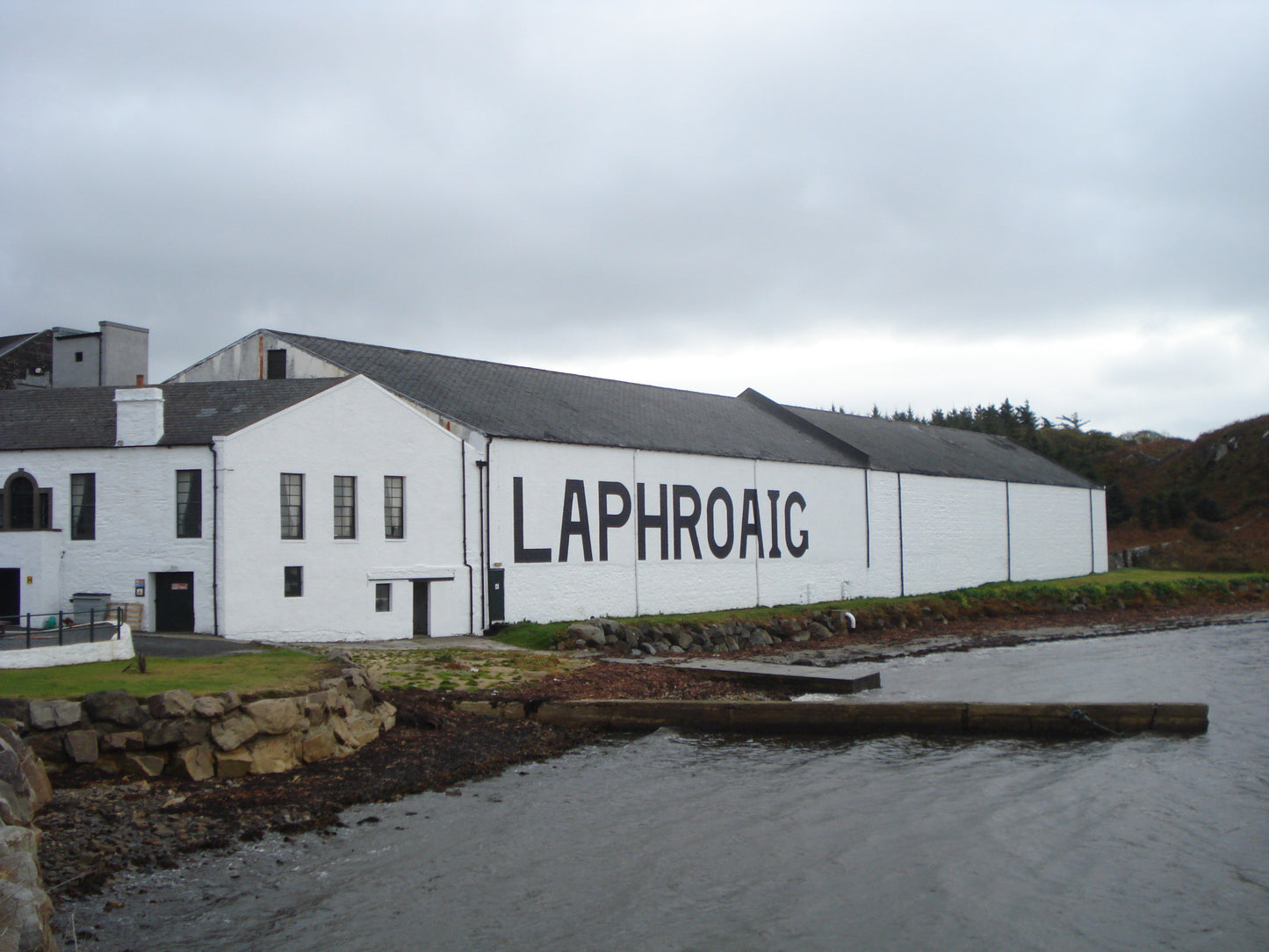 Laphroaig 10y 43% SpA Spirit Italian Import - 80's bottled
