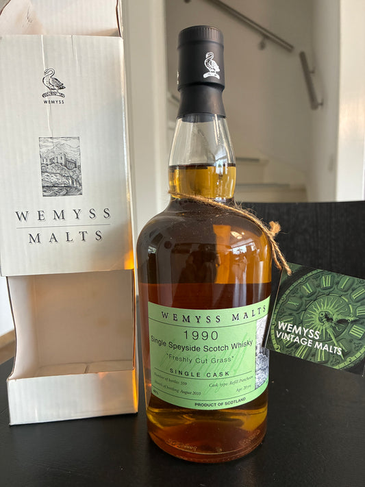Mortlach 1990 - 20y - Wemyss freshly cut grass - full bottle