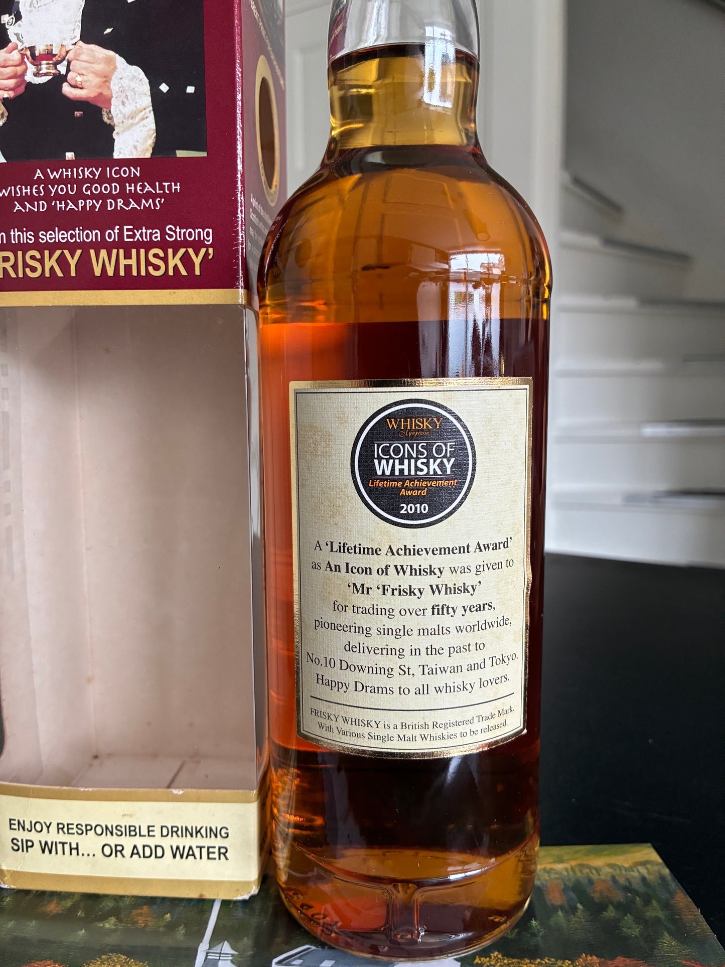Craigellachie 2002 - 8y Frisky Whisky - full bottle